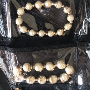 Pearl bracelet set